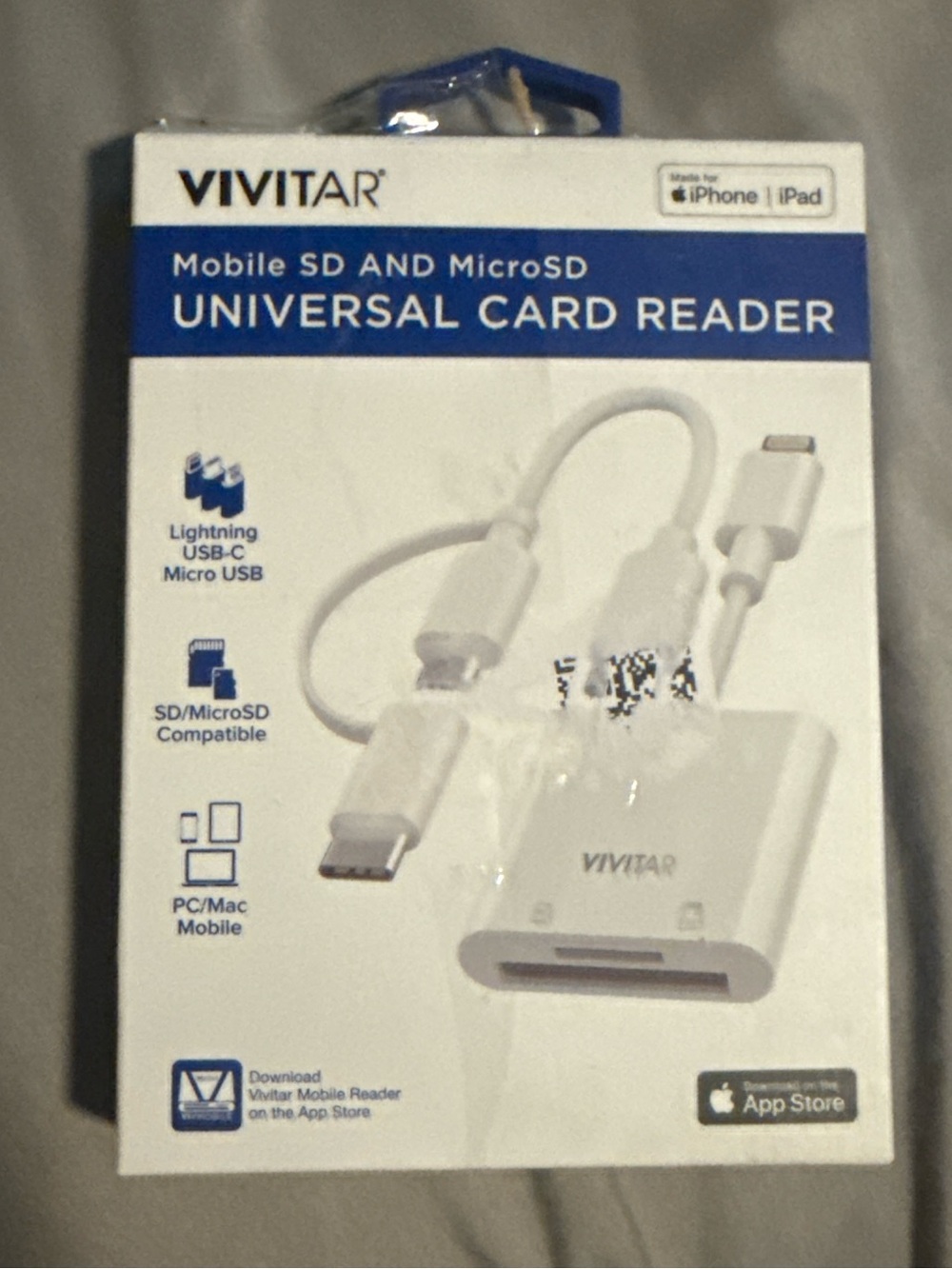 Vivitar White Universal SD & MicroSD Card Reader